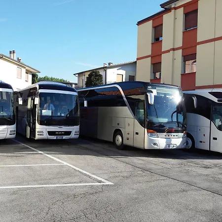 Autostrada Hotel 3*
